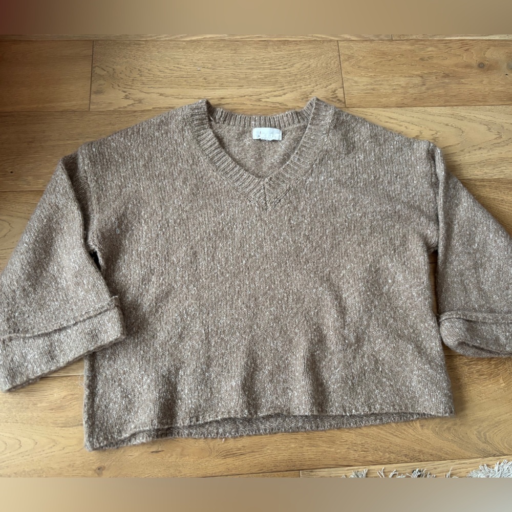 Anthropologie v neck sweater oversized fit medium